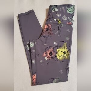 Victoria's Secret Knockout Leggings with Floral Print. Sz S short